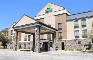 Plus de détails pour 1230 Collins Rd NE, Cedar Rapids, IA - Services hôteliers à vendre
