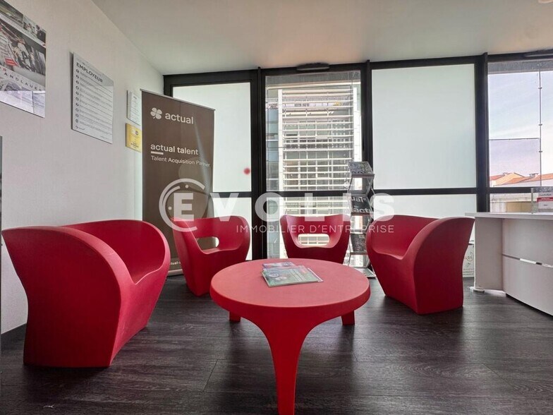 200 Avenue Jean Jaurès, Lyon for lease - Building Photo - Image 3 of 19