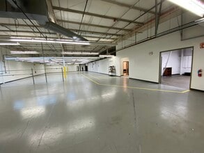 5160-5168 Blazer Pky, Dublin, OH for lease Interior Photo- Image 2 of 6