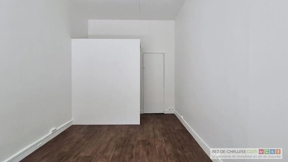 Retail in Paris for lease - Interior Photo - Image 3 of 6