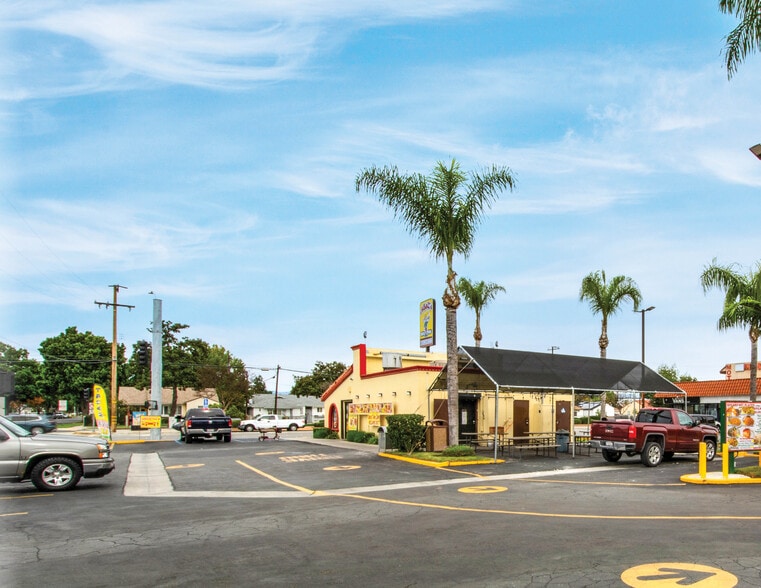 11610 Imperial Hwy, Norwalk, CA for sale - Building Photo - Image 2 of 10