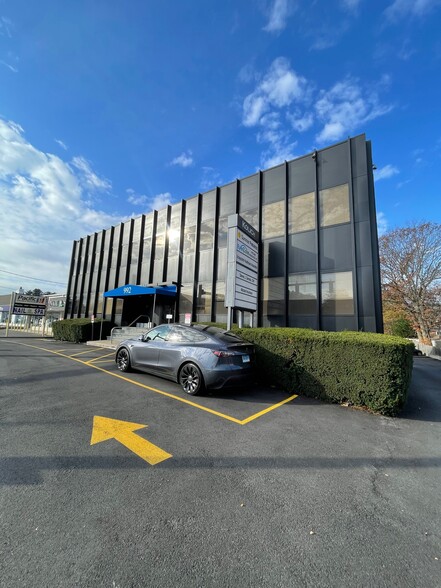 992 High Ridge Rd, Stamford, CT for lease - Building Photo - Image 3 of 12