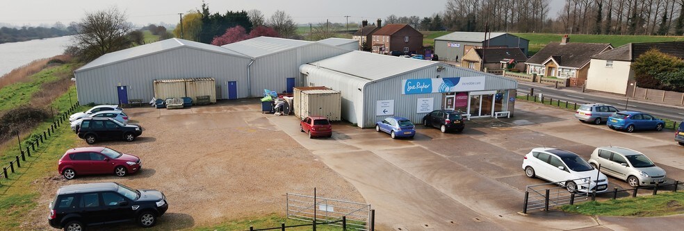 Bridge St, Downham Market à louer - Photo du bâtiment - Image 2 de 2