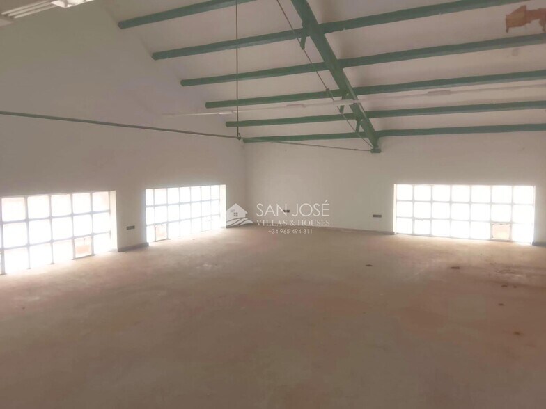 Land in Novelda, Alicante for sale - Interior Photo - Image 2 of 12