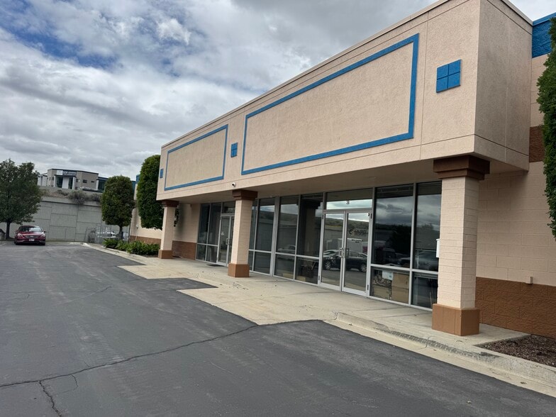 4884 Commerce Dr, Salt Lake City, UT for lease - Building Photo - Image 2 of 14