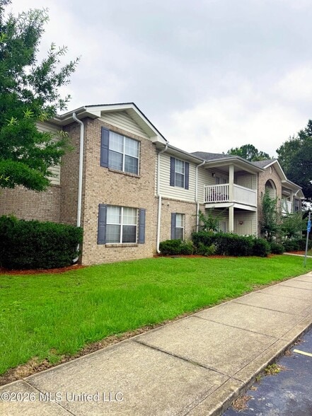 2718 Bartlett Ave, Pascagoula, MS à vendre - Photo du bâtiment - Image 3 de 14