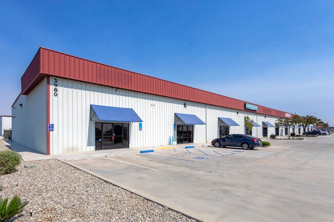 Plus de détails pour 3980 Saco Rd, Bakersfield, CA - Industriel à louer