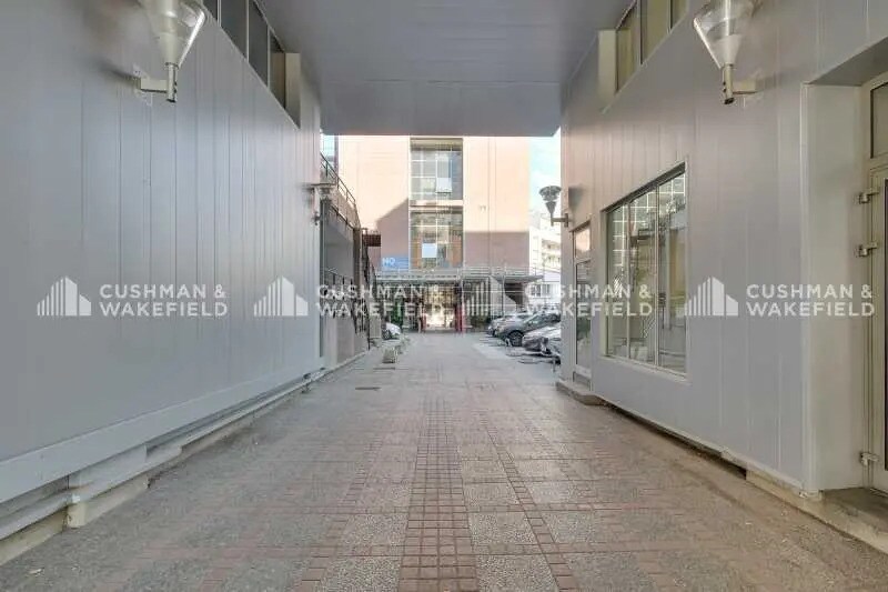 Bureau dans Boulogne-Billancourt à louer - Photo du bâtiment - Image 3 de 12