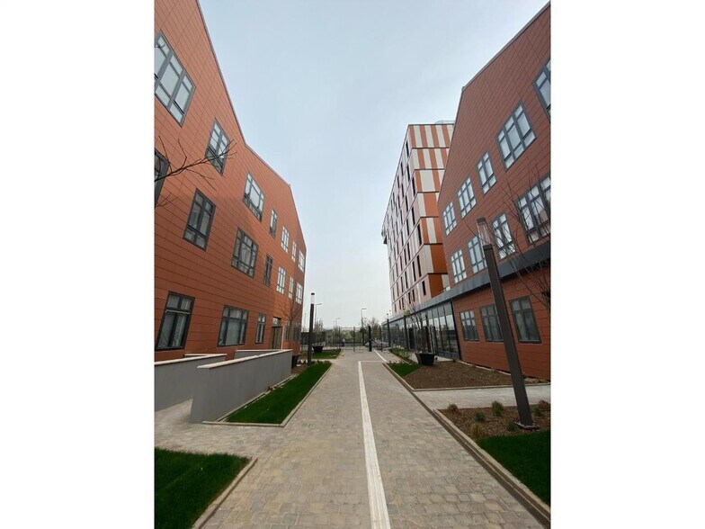 Flex dans Argenteuil à louer - Photo du bâtiment - Image 1 de 6