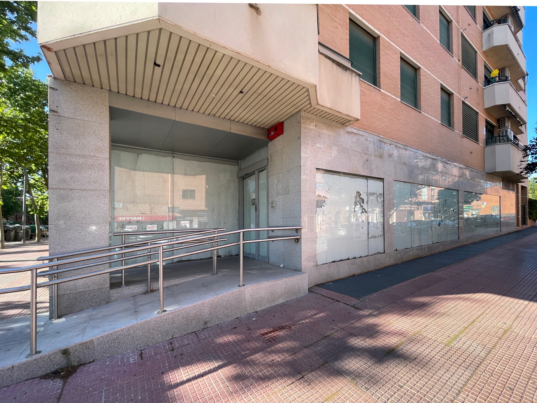Calle José María Pereda, 4, Alcalá de Henares, Madrid for lease Building Photo- Image 1 of 15
