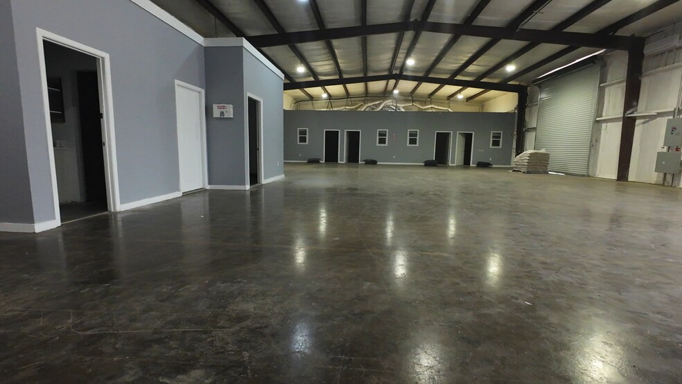 271 Millennium Dr, Kyle, TX à louer - Photo du bâtiment - Image 3 de 5