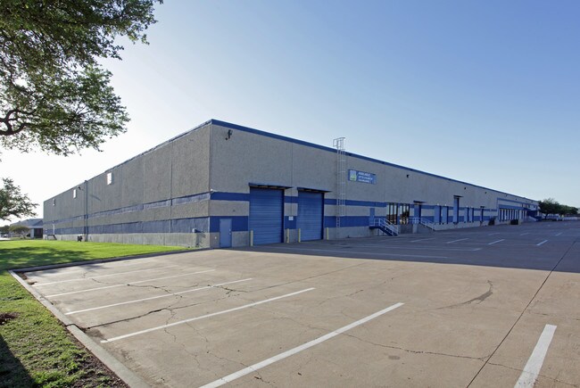 Plus de détails pour 1720 Hayden Dr, Carrollton, TX - Industriel à louer