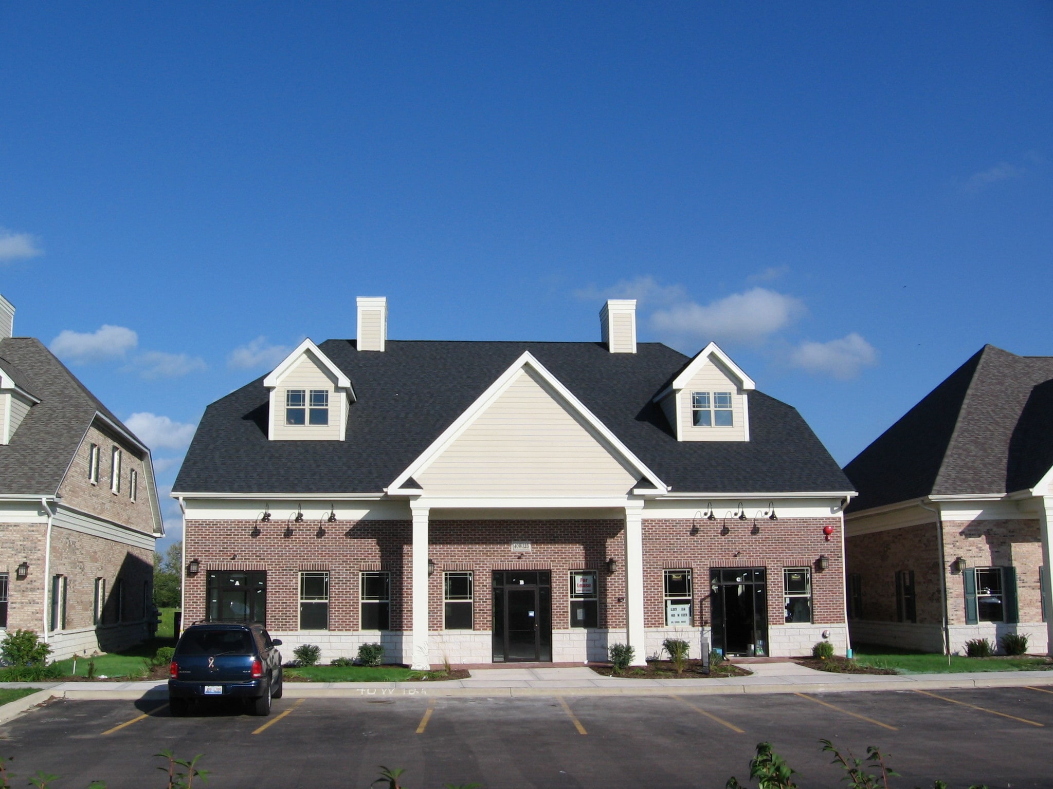 40W125 Campton Crossings Dr, St Charles, IL for lease Primary Photo- Image 1 of 11