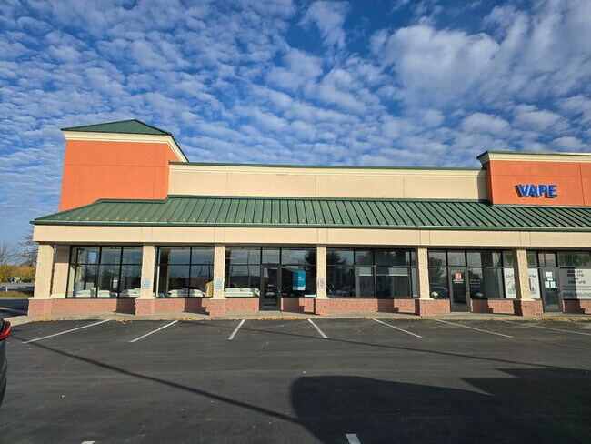 Plus de détails pour 20991 Arsenal Street Rd, Watertown, NY - Commerce de détail à louer