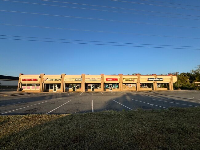 Plus de détails pour 7410-7430 Sudley Rd, Manassas, VA - Commerce de détail à louer