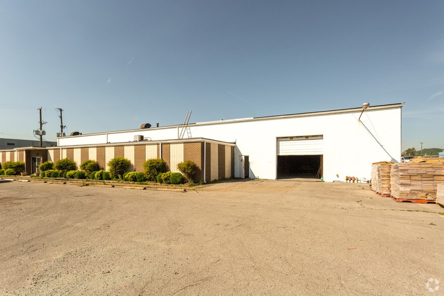 7131 Centennial Blvd, Nashville, TN for lease - Building Photo - Image 1 of 2