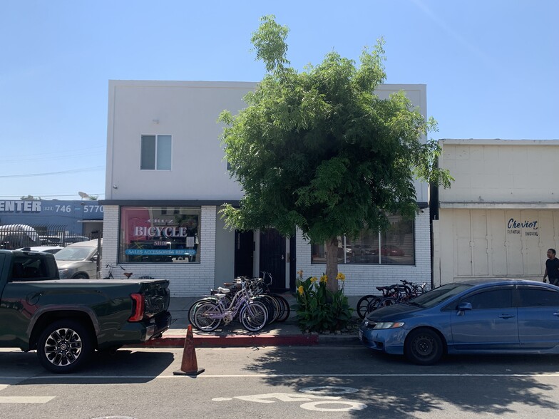 5360-5364 W Adams Blvd, Los Angeles, CA for lease - Building Photo - Image 2 of 4