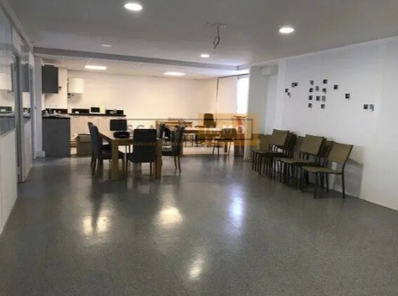 Office in Gometz-la-Ville for lease Interior Photo- Image 1 of 11