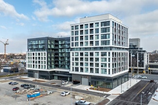 Plus de détails pour 1007 The Queensway, Toronto, ON - Multi-résidentiel à vendre