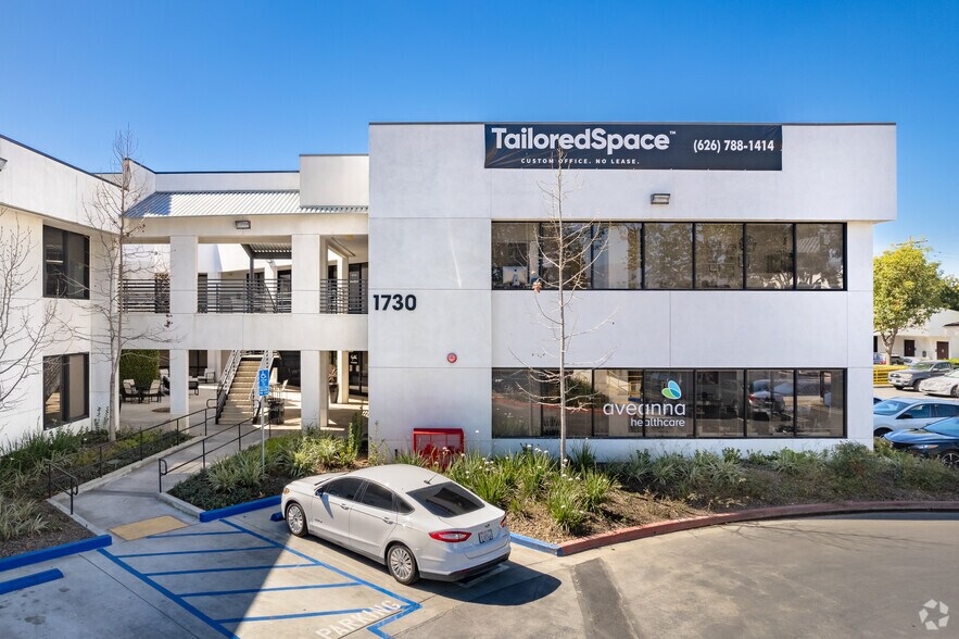 1730 W Cameron Ave, West Covina, CA à louer - Photo du bâtiment - Image 1 de 15