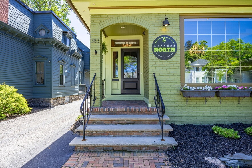 383 Park Ave, Rochester, NY for sale - Building Photo - Image 2 of 46