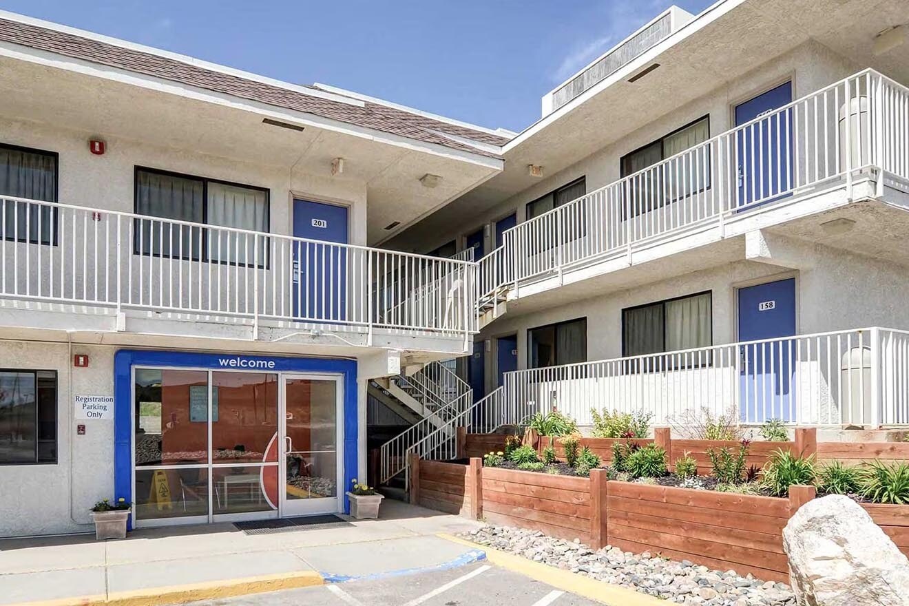 1150 Wilkins Cir, Casper, WY for sale Primary Photo- Image 1 of 9