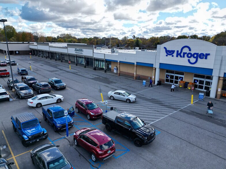 2906-2992 Center Ave, Essexville, MI à louer - Photo du bâtiment - Image 3 de 14