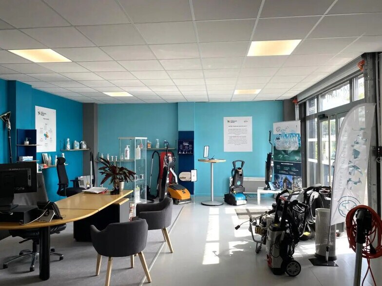 Bureau dans Lesquin à louer - Photo intérieure - Image 3 de 21