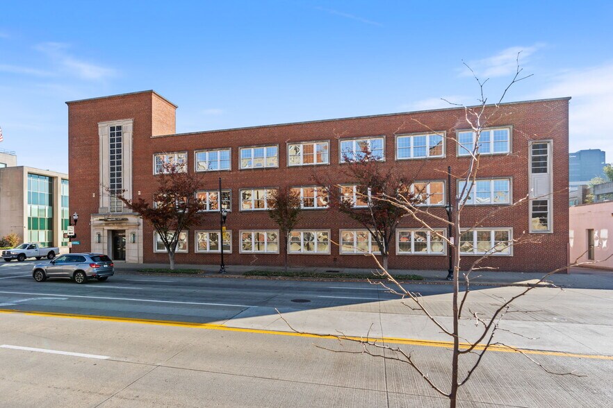 501 S 2nd St, Louisville, KY à louer - Photo du bâtiment - Image 2 de 7