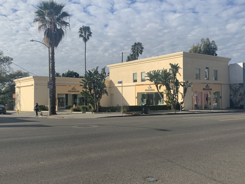 8200-8204 Melrose Ave, Los Angeles, CA for sale - Building Photo - Image 1 of 1