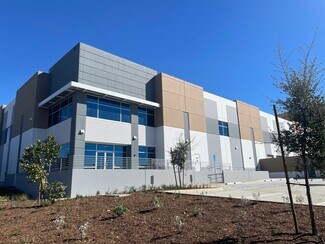 Plus de détails pour 980 Marlborough Ave, Riverside, CA - Industriel à louer