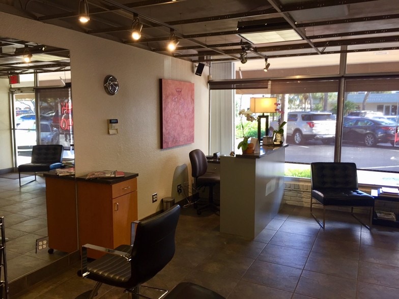 3020 N Federal Hwy, Fort Lauderdale, FL for lease - Lobby - Image 3 of 7