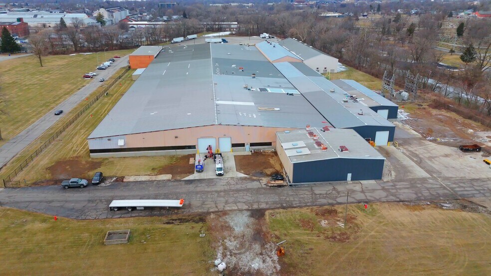 1500 E Murden St, Kokomo, IN à louer - Vidéo sur l’inscription commerciale - Image 2 de 18