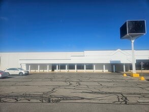 1706-1804 S Main St, Bellefontaine, OH for lease Interior Photo- Image 1 of 8