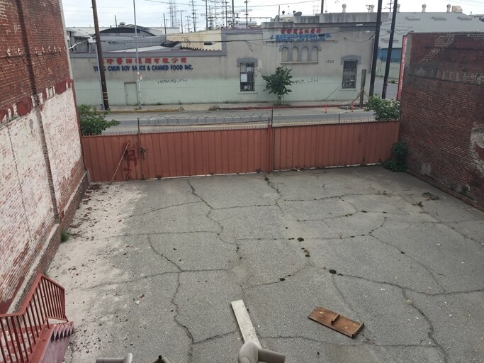 1709 Spring St, Los Angeles, CA à vendre - Photo du bâtiment - Image 3 de 9