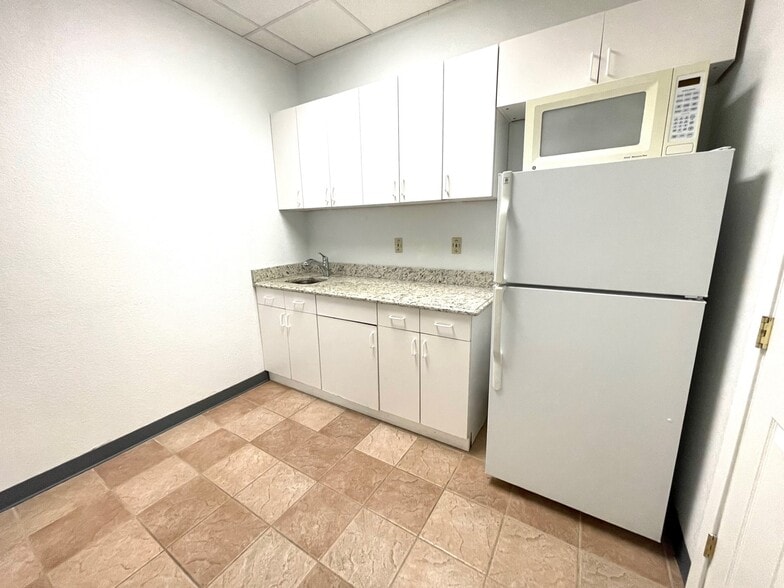 4600 Spicewood Springs Rd, Austin, TX à vendre - Photo intérieure - Image 3 de 19