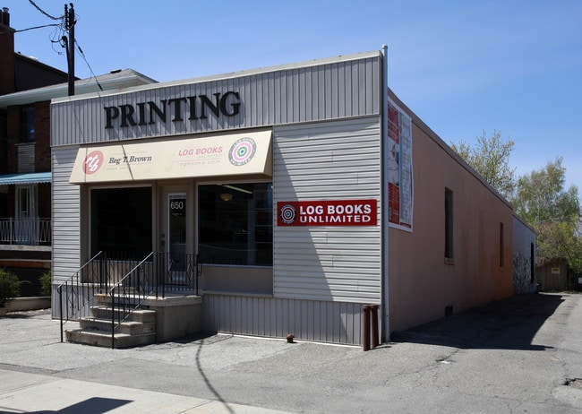 More details for 650 Runnymede Rd, Toronto, ON - Retail for Lease