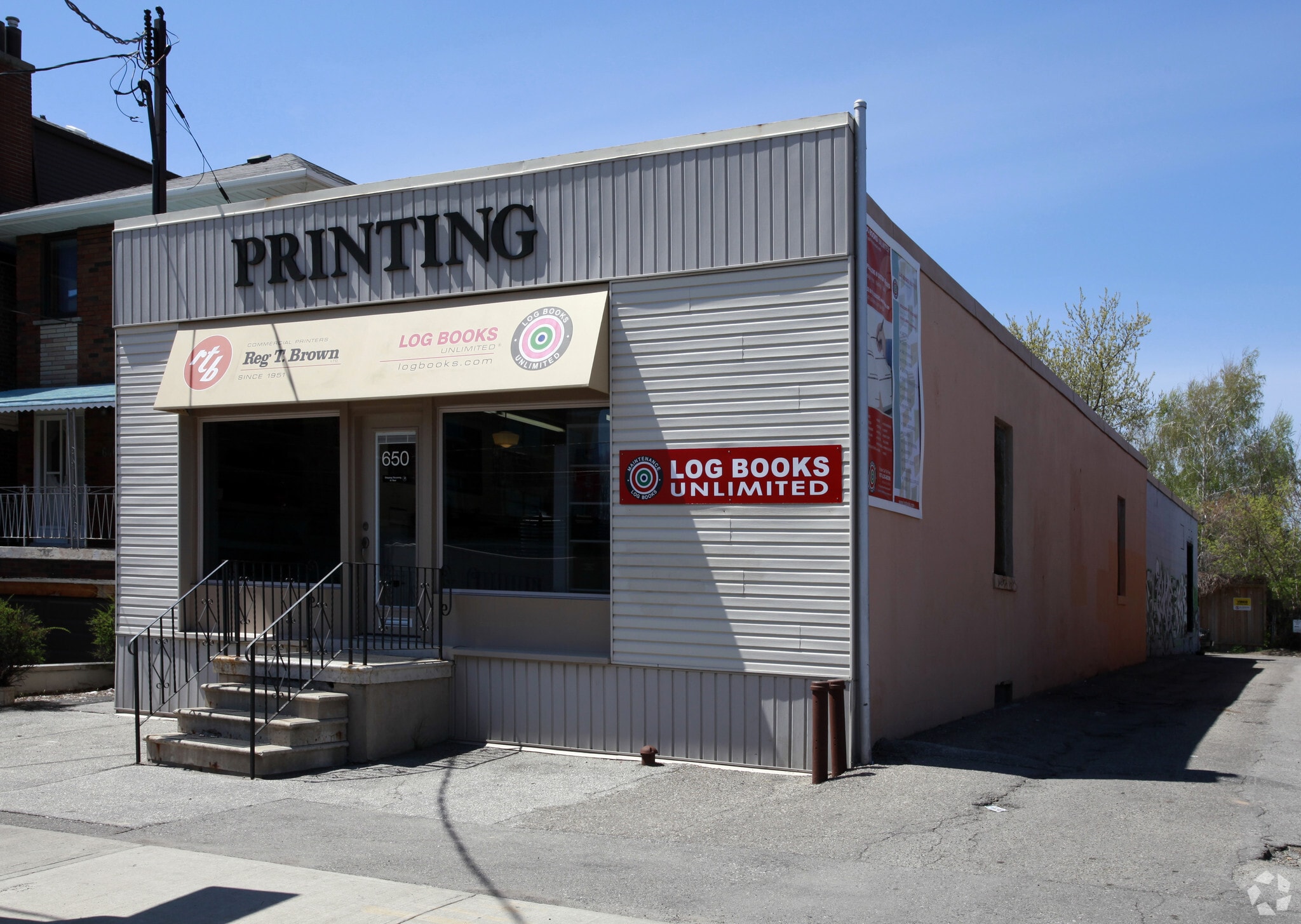 650 Runnymede Rd, Toronto, ON for lease Primary Photo- Image 1 of 3