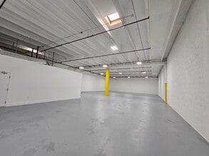 7212-7282 NW 33rd St, Miami, FL for lease Interior Photo- Image 2 of 8