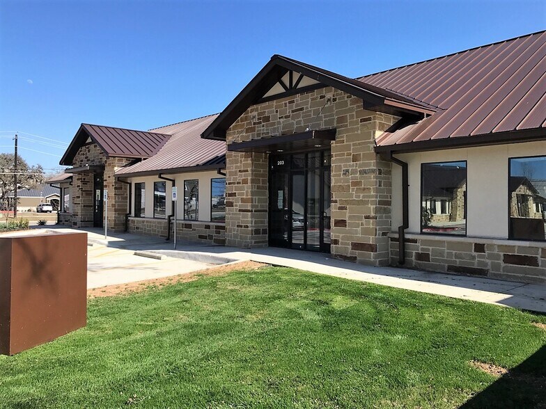 138 Old San Antonio Rd, Boerne, TX à vendre - Photo du bâtiment - Image 1 de 2