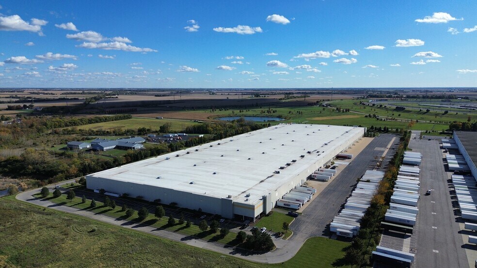 1151 E Laraway Rd, Joliet, IL à louer - Photo du bâtiment - Image 3 de 8