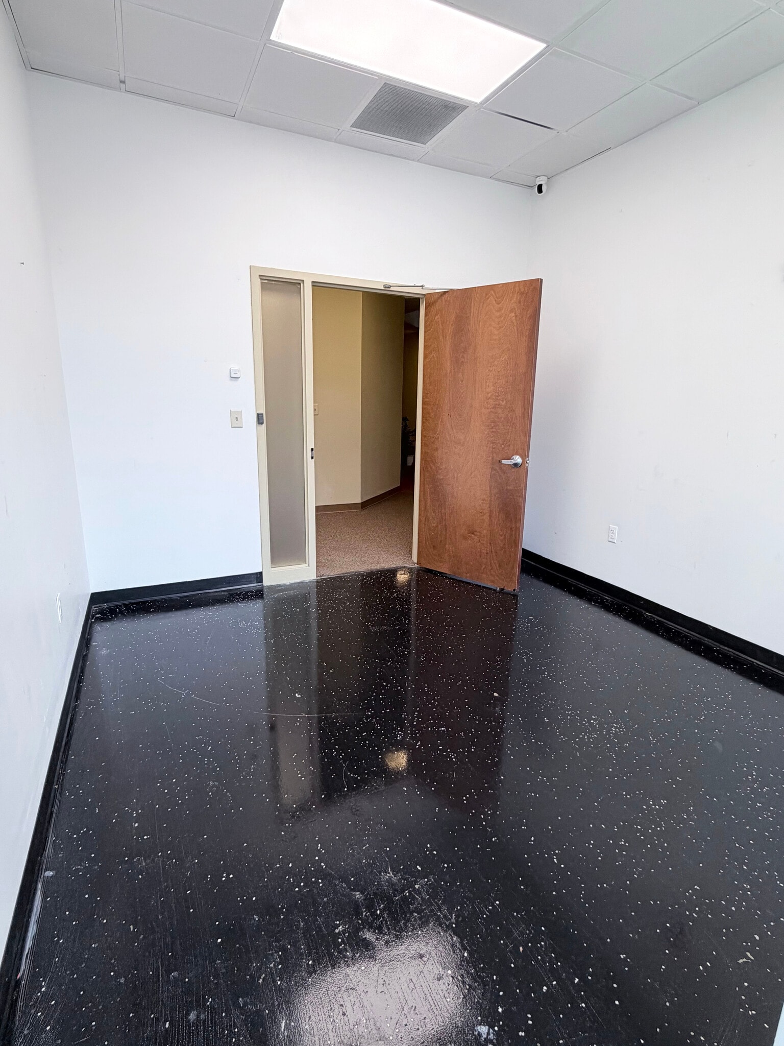 12 Murphy Dr, Nashua, NH for lease Interior Photo- Image 1 of 5