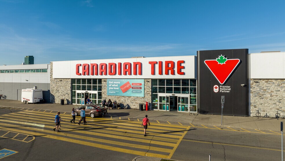 1111-1321 Barton St, Hamilton, ON à louer - Photo du bâtiment - Image 3 de 9