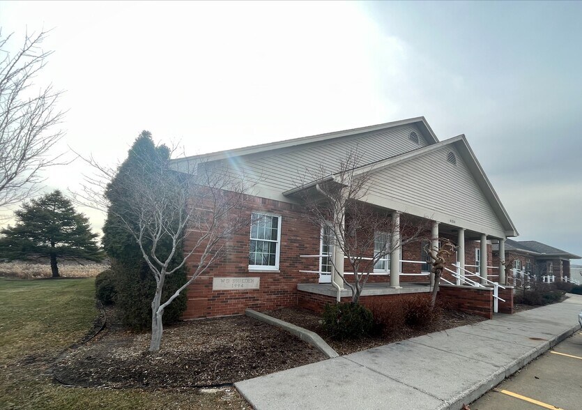 4154 River Rd, East China, MI à vendre - Photo du bâtiment - Image 3 de 15