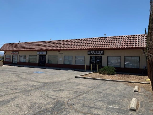16225 Walnut St, Hesperia, CA à louer - Photo du bâtiment - Image 2 de 2