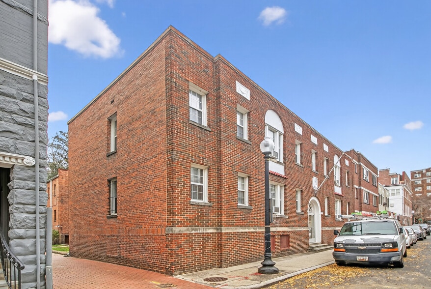 1818 Riggs Pl NW, Washington, DC for sale - Building Photo - Image 2 of 10