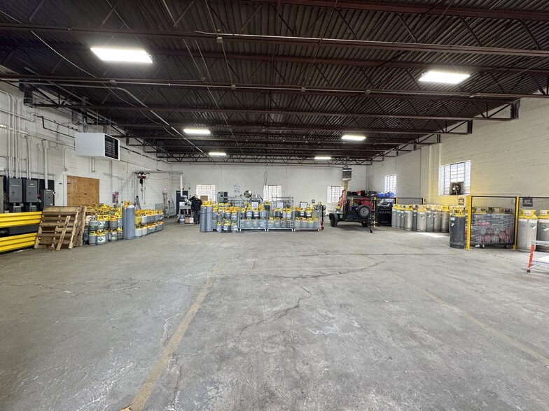 194 Daniel St, Hackensack, NJ for sale - Building Photo - Image 2 of 15