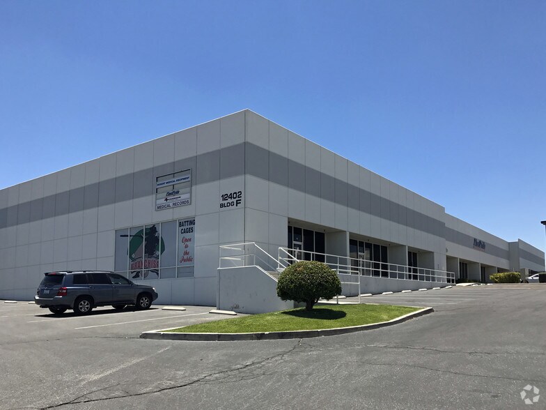 12402 Industrial Blvd, Victorville, CA à louer - Photo du bâtiment - Image 3 de 6