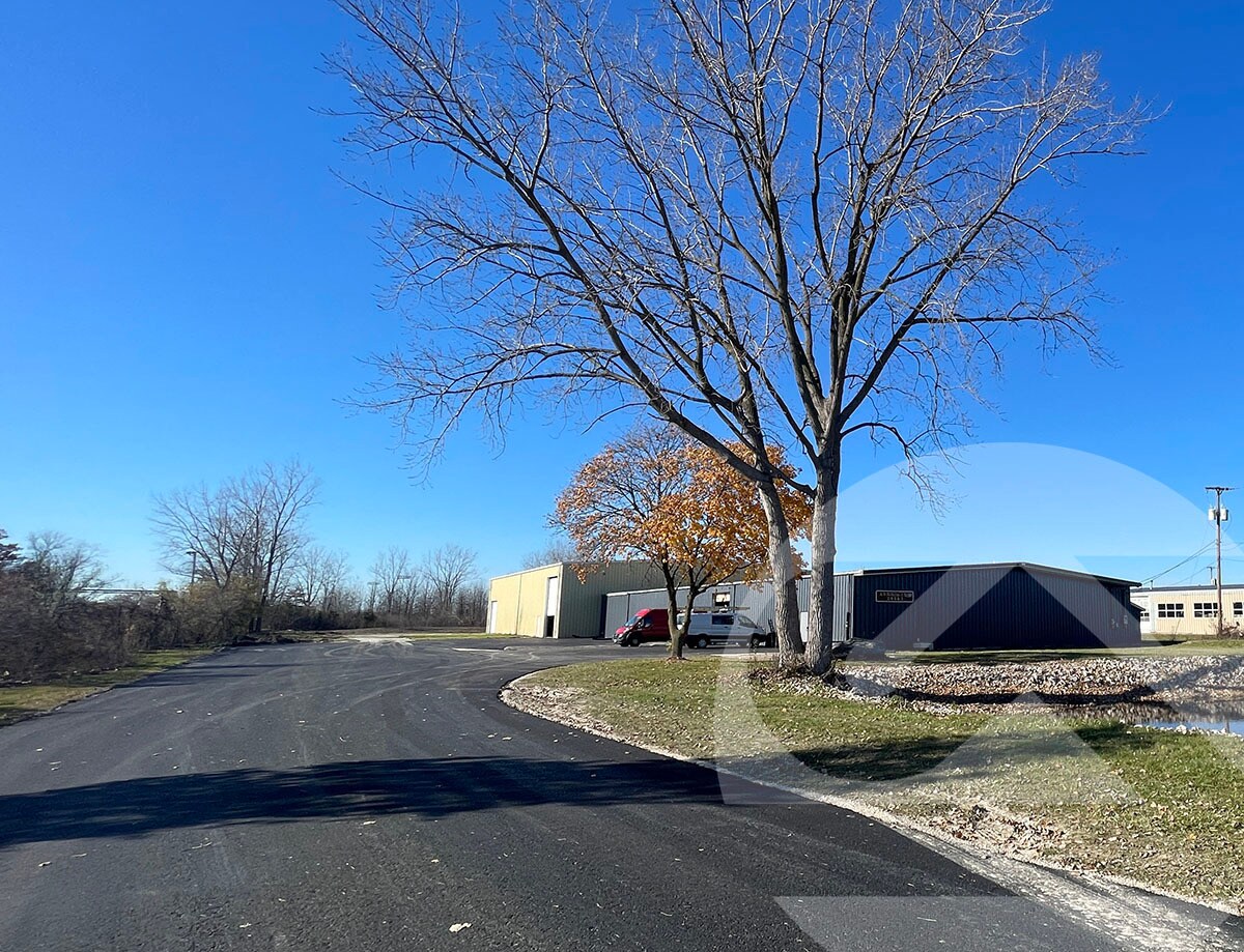 28663 Glenwood Rd, Perrysburg, OH for lease Building Photo- Image 1 of 7