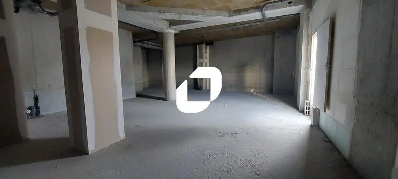 Bureau dans Saint-Ouen-sur-Seine à vendre - Photo du bâtiment - Image 2 de 6